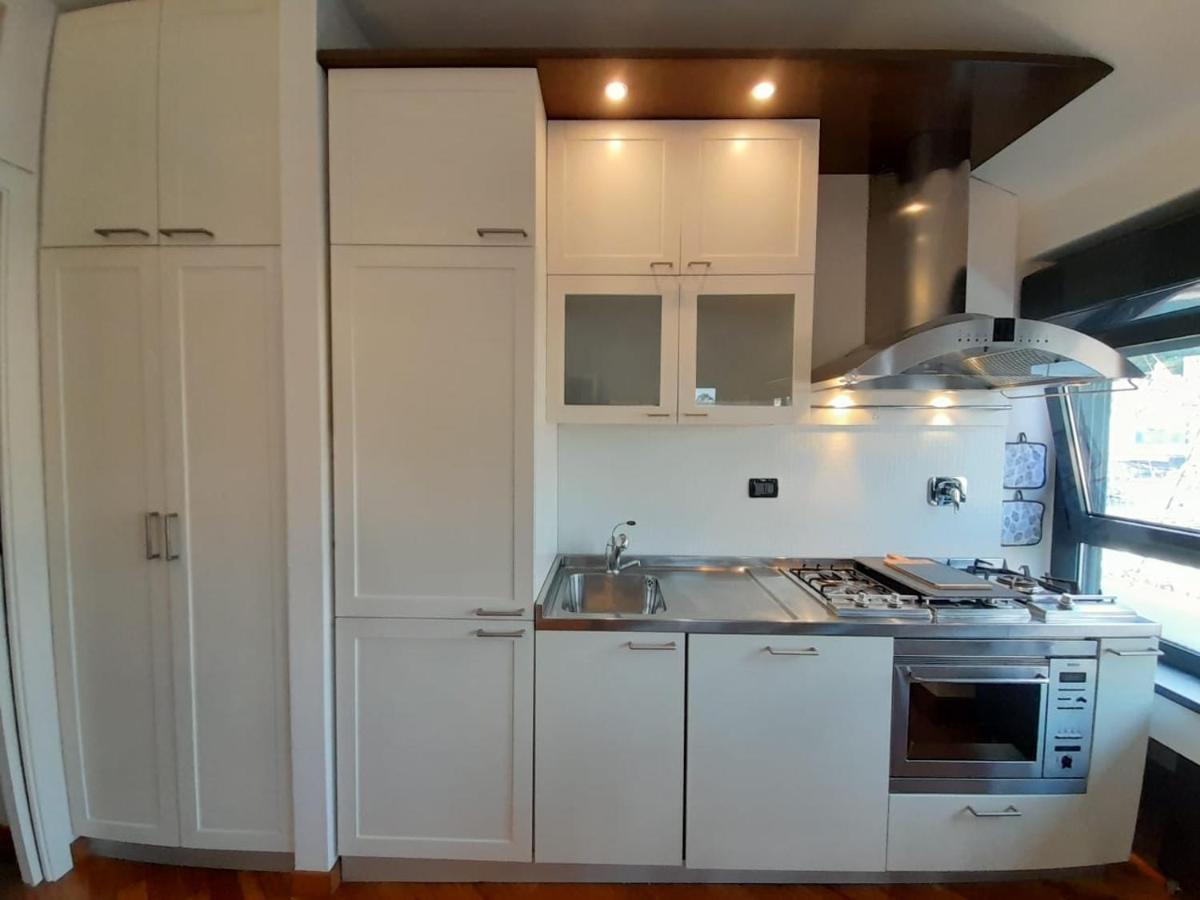 Apartamento Bilocale Vista Mare Con Terrazzo-Porto Antico- Parcheggio Scontato Génova Exterior foto